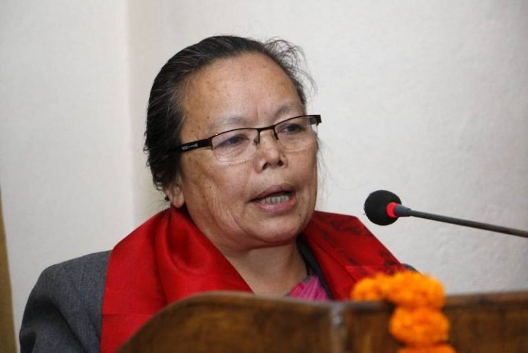 उद्योगी महिलालाई सुलभ  ऋणः मन्त्री थापा