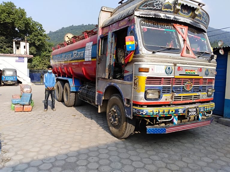 लागुऔषध गाँजा सहित ट्याङकर र चालक पक्राउ