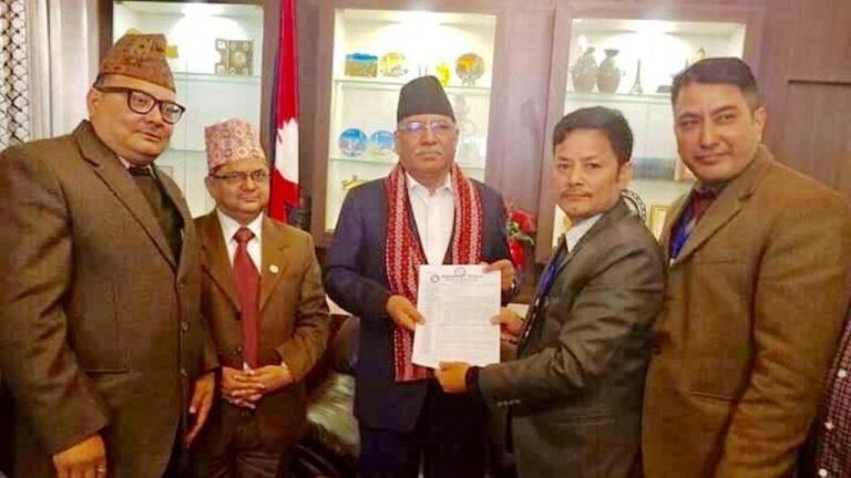 हेटौडा स्थायी राजधानी बनाउने मागसहित ज्ञापन पत्र