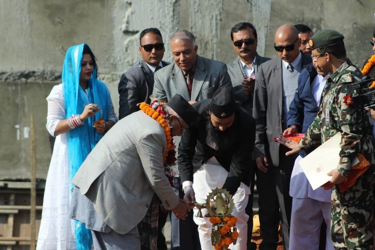 छिट्टै धरहराको टुप्पोबाट काठमाडौं हेर्न पाइन्छः प्रधानमन्त्री ओली