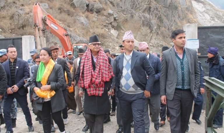 रसुवा गढी नाका व्यवस्थित गर्नु पर्छः मुख्यमन्त्री पौडेल