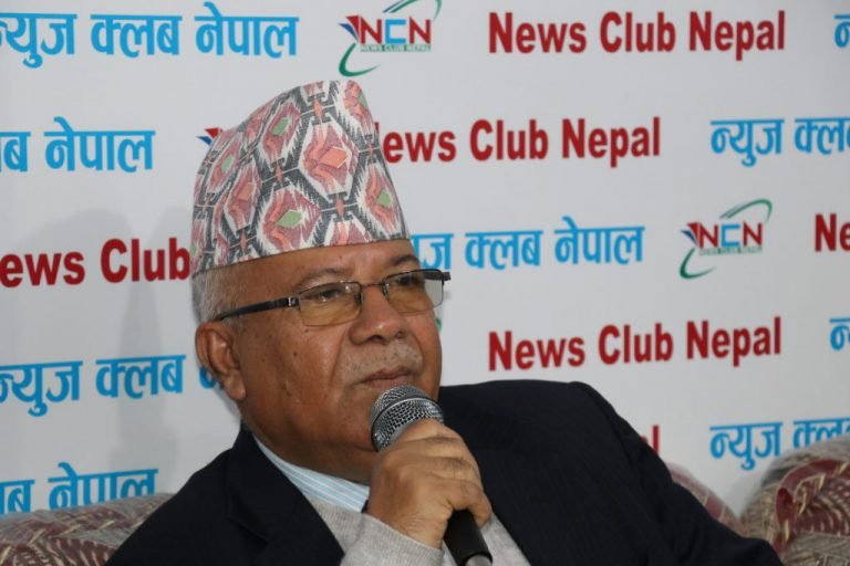 एक जनाले टिकालगाएर नेता तोकिदैनः नेपाल