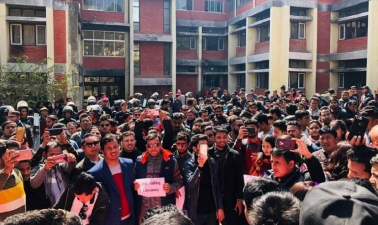 विद्यार्थी संगठनको दबाबपछि त्रिविले घोषणा गर्‍यो केन्द्रीय निर्वाचन समिति