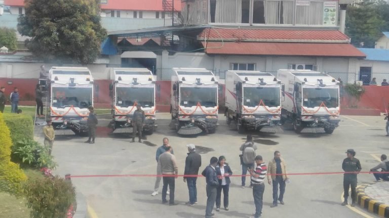 यस्तो छ राजधानी ‘सफाचट’ पार्ने ब्रुमर