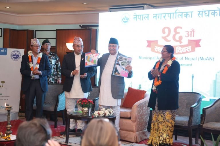 विप्लवलाई लक्षित गर्दै लुटेरा समूहुसँग नडराउन प्रधानमन्त्री ओलीको आह्वान
