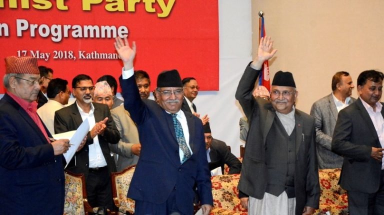 ११ महिना सम्म सुल्झन नसकेको एमाले माओवादी एकता