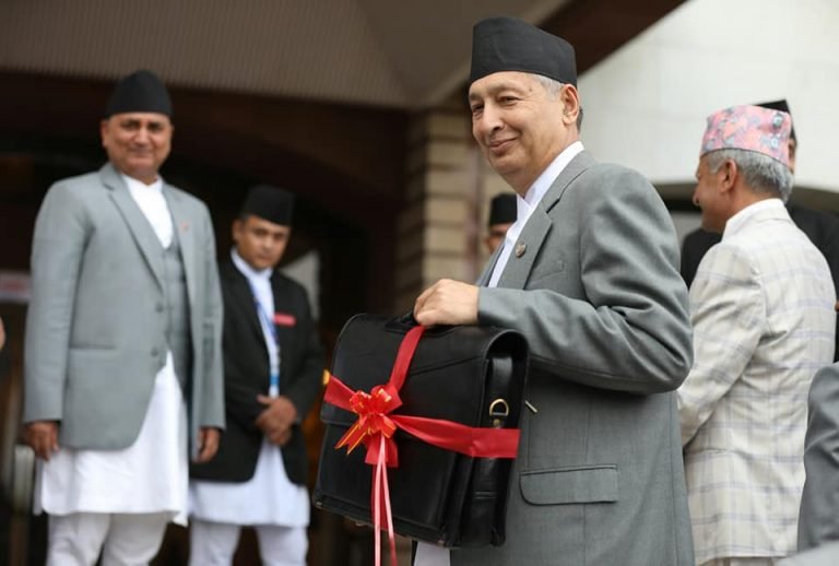 कर्मचारीको तलब १८ देखि  २० प्रतिशत बढ्यो