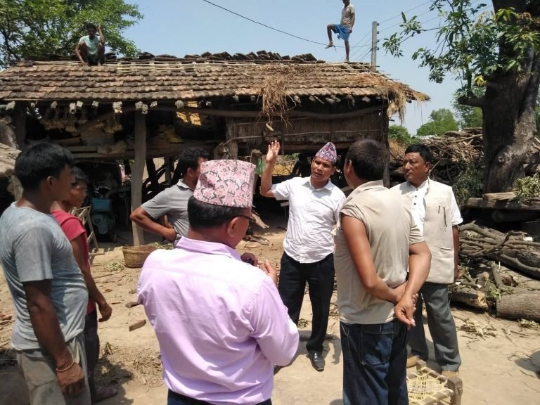सांसद राना हावाहुरी पीडित जनताको घर घरमा