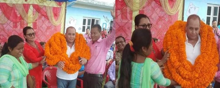 फूलैफूलको शहर बनाएको भन्दै हेटौंडाका मेयरलाई सम्मान