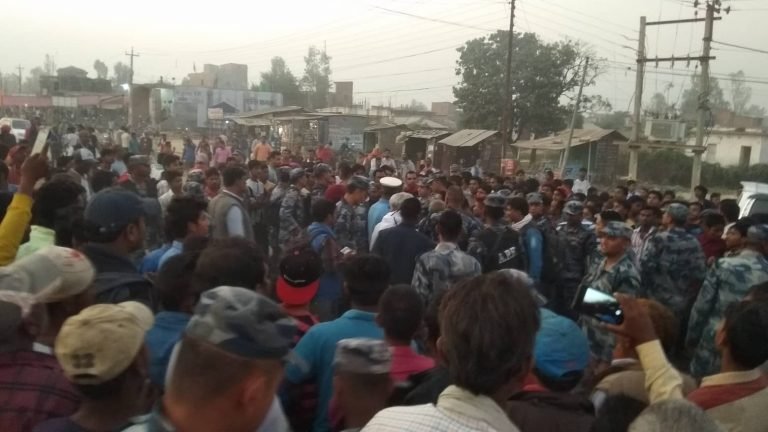 महोत्तरीमा उमेदवारको घरमा बम विष्फोट