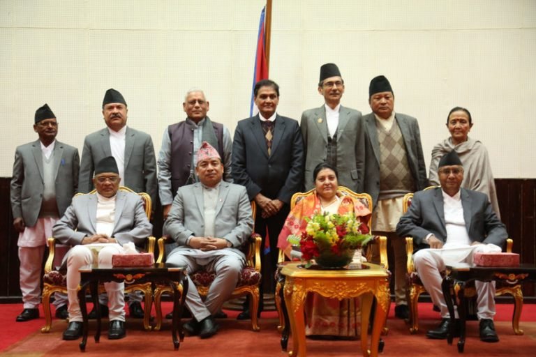 सरकारले ७ वटै प्रदेशका प्रदेश प्रमुखलाई हटायो