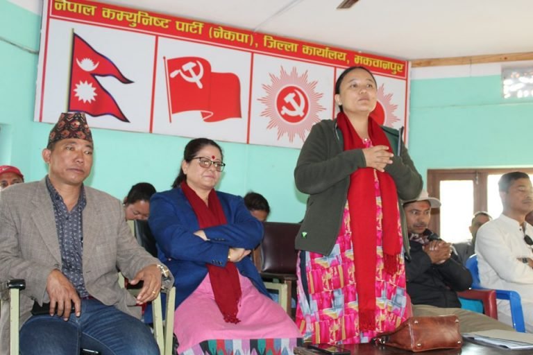 हेटौंडा उपमहानगरका नेकपाः वडाध्यक्ष र सचिवले लिए सपथ