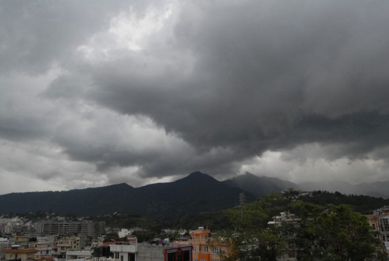 देशका धेरै स्थानमा हिमपात र वर्षाको सम्भावना