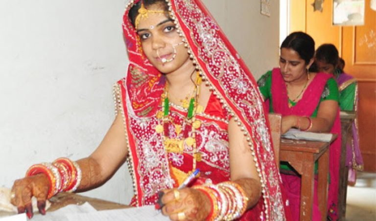 आफ्नो विवाहको दिन दुलही मन्डपबाट उठेर परीक्षा दिन गएपछि