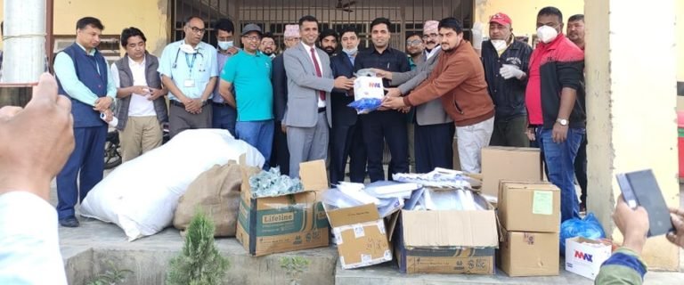 हेटौंडा अस्पताललाई कोरोना रोकथामका सामान हस्तान्तरण