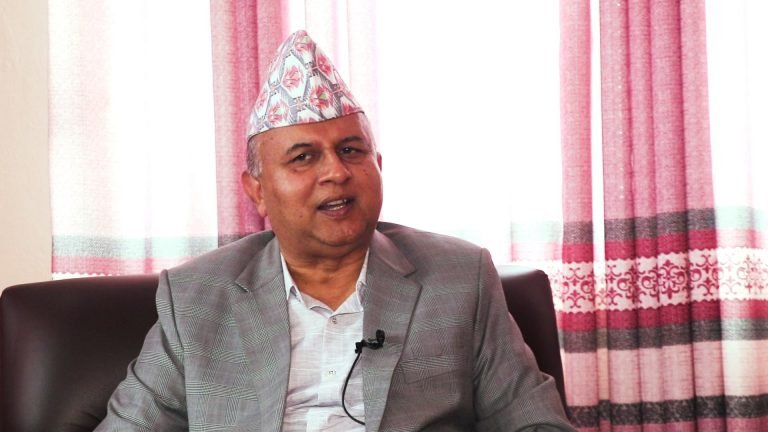 आगोले खरानी भएको च्यासल पुगेर शंकर पोखरेलले भने– हाम्रा कमजोरी होलान् तर सच्याउँदै अघि बढ्छौँ
