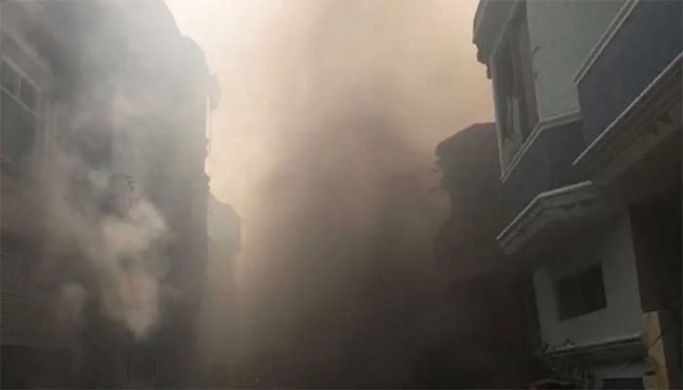 पाकिस्तानमा ९० यात्रु चढेको विमान दुर्घटना भयो