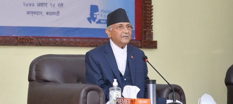 सरकारबाट हटाउछु भन्ने नचिताए हुन्छः प्रधानमन्त्री