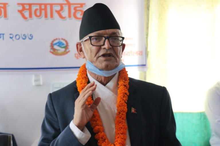 बाटो त बन्छ, तर परेवा भिरबाट चाहि बन्दैनः मुख्यमन्त्री पौडेल